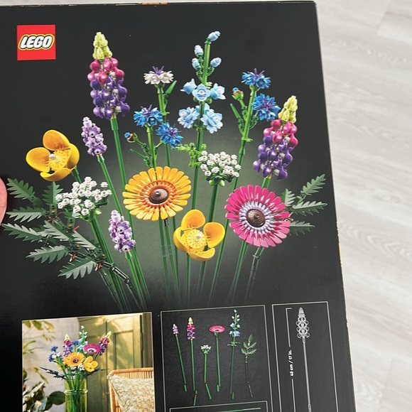 New Lego wildflower Bouquet - Picture 5 of 7